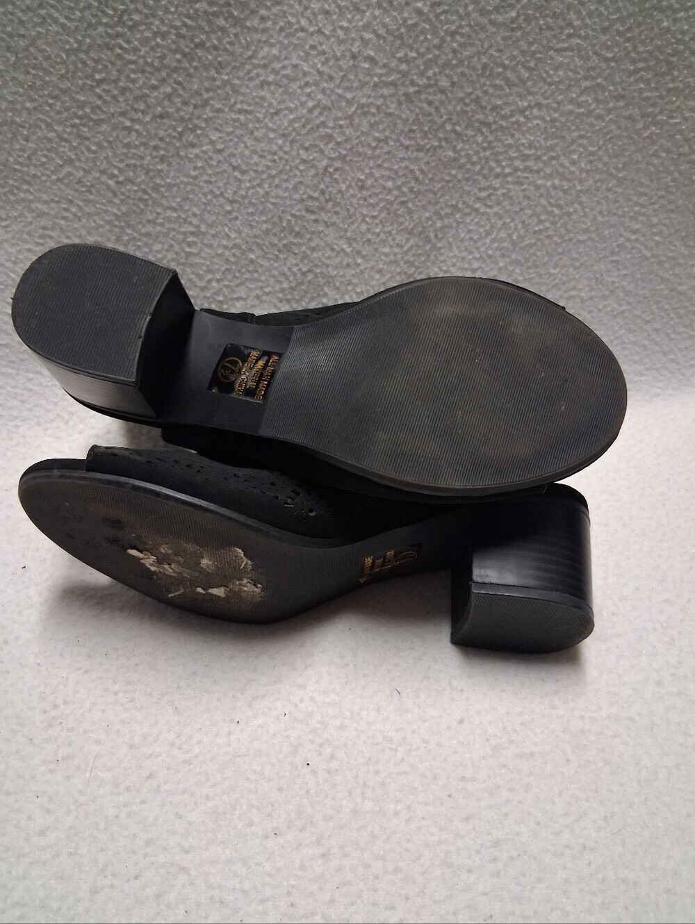 City Classic Field Women’s Black Perforated Slingback Heel Sandal - Picture 3 of 3